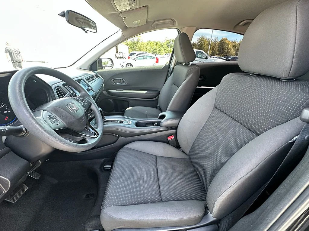 Used 2020  Honda LX image 3