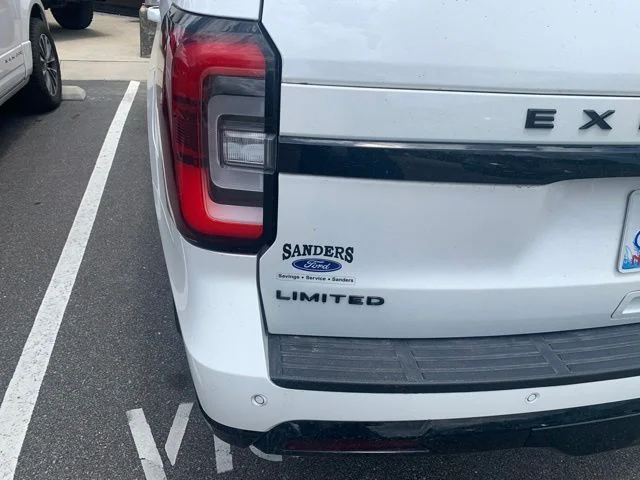 Used 2023 White Ford Limited image 7
