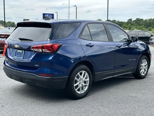 Used 2022 Blue Chevrolet LS image 31