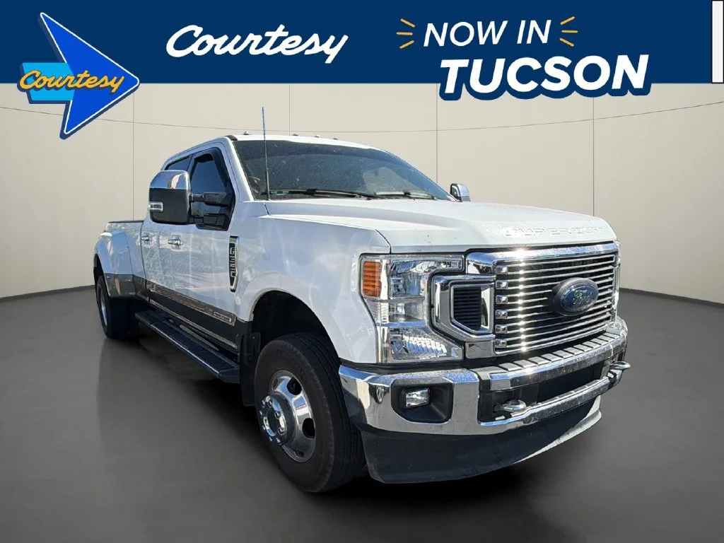 Used 2022 White Ford XL image 1