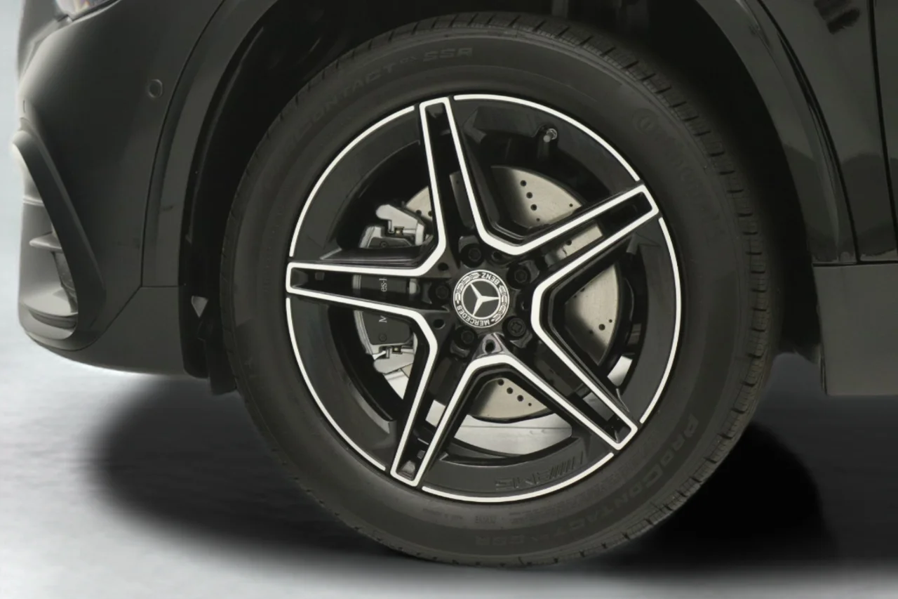 New 2026 Night Black Mercedes-Benz GLA 250 image 11