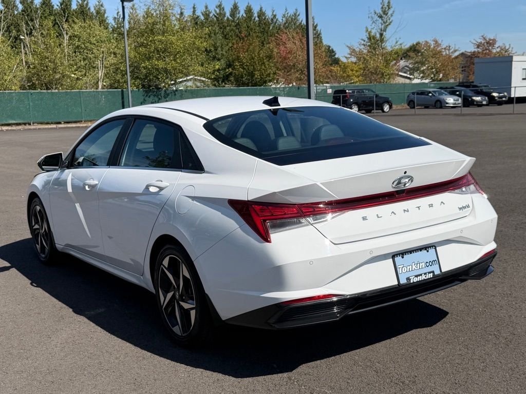 Used 2023 Lunar White Hyundai Limited image 6