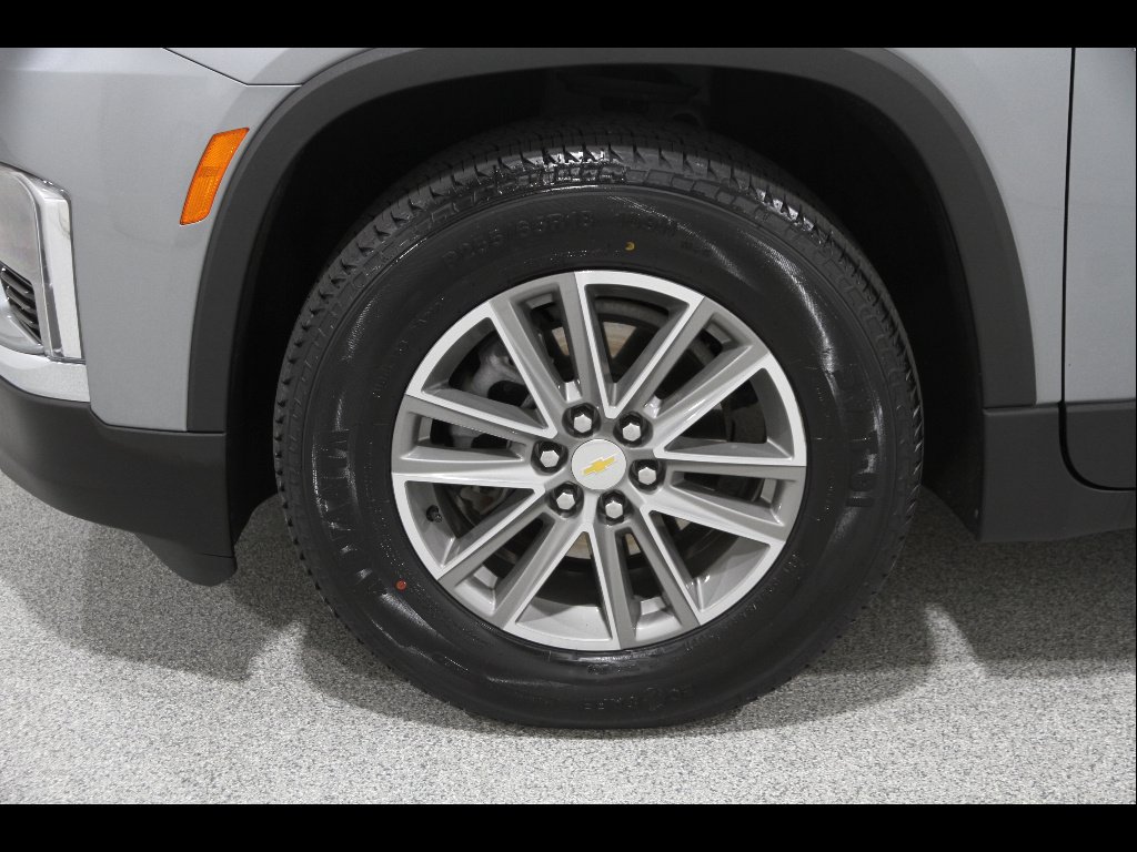 2023 Chevrolet Traverse 1LT - Photo 23
