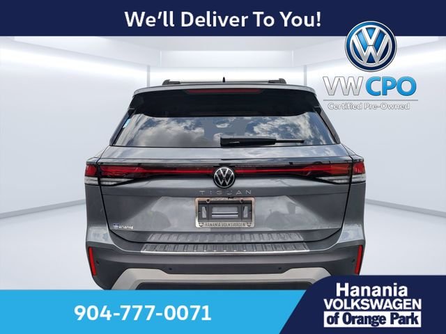 Certified Used 2025 Gray Volkswagen 2.0T S image 4