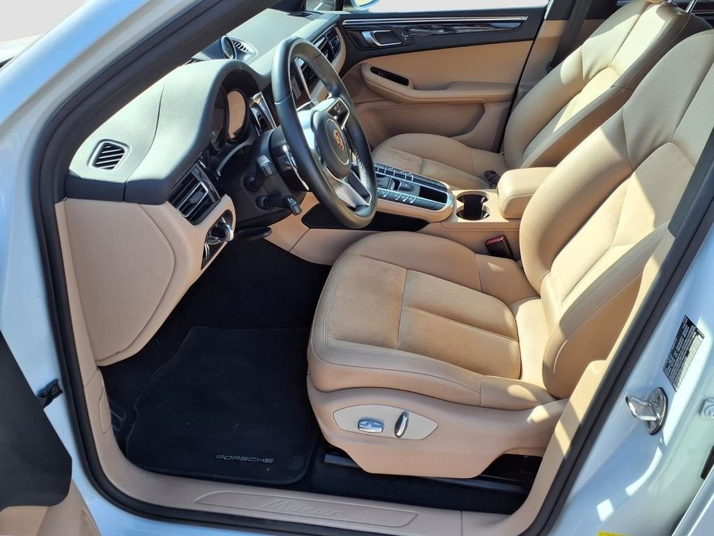 Used 2020 White Porsche Base image 20