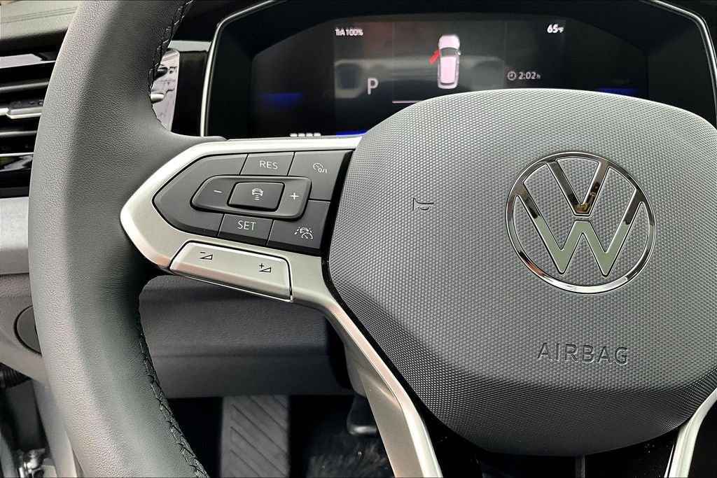 New 2026 Silver Volkswagen 1.5T SE image 9