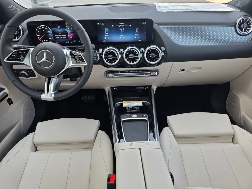 New 2026 Polar White Mercedes-Benz GLA 250 image 49