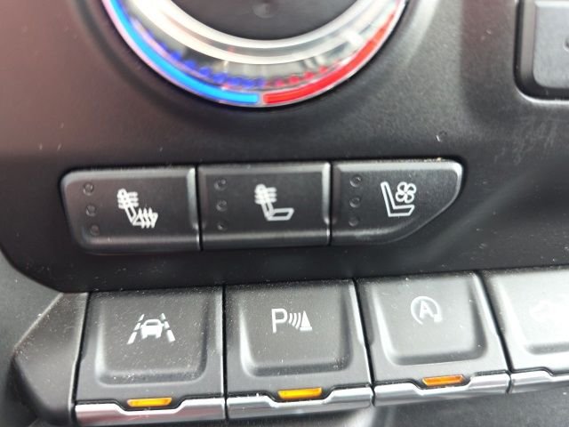 Used 2019 Gray GMC Denali image 19
