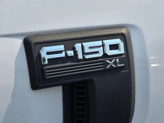 Used 2021 White Ford XL image 21