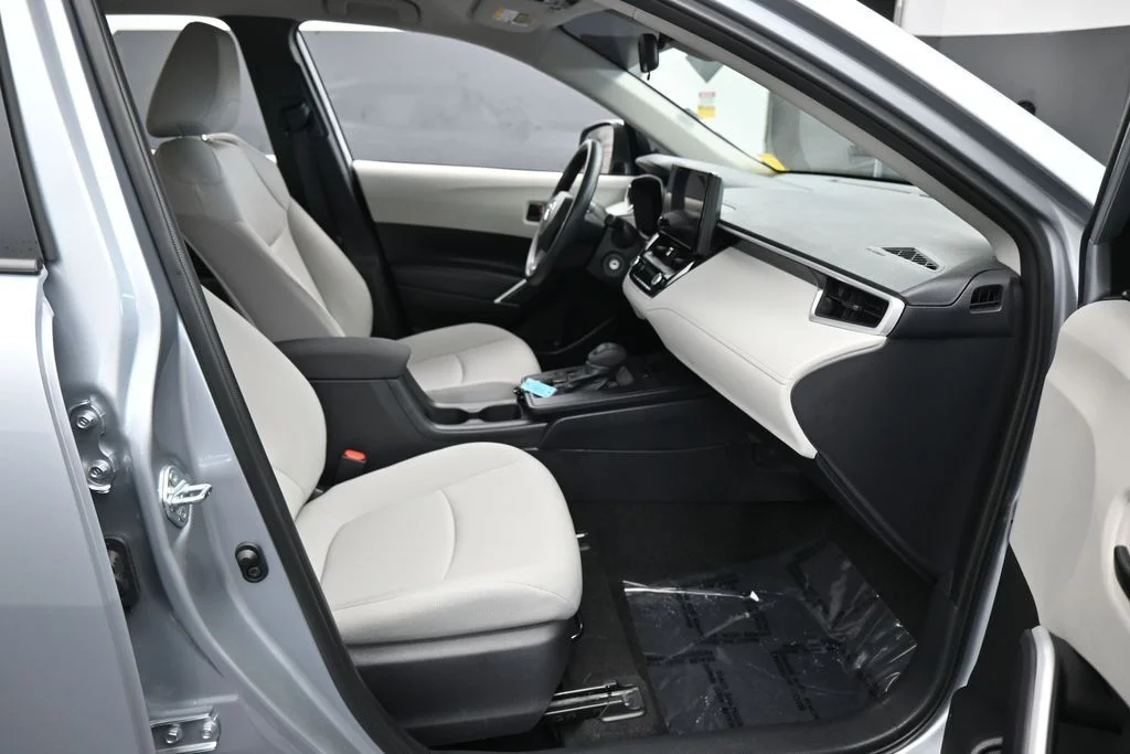 2026 Toyota Corolla Cross L - Photo 34