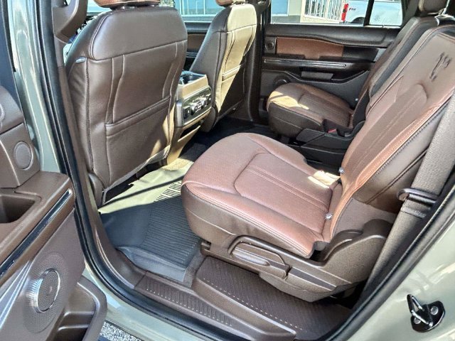Used 2024 Green Ford King Ranch image 13