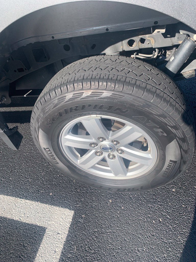 Used 2023 Gray Ford XLT image 11