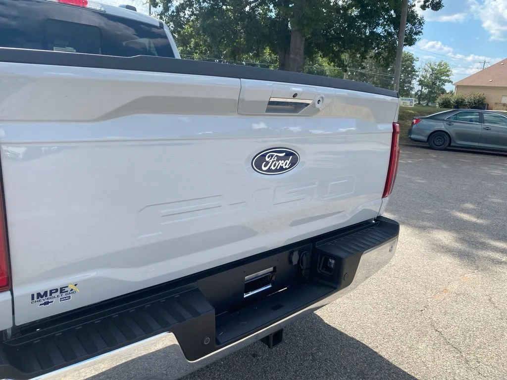 Used 2024  Ford XLT image 34