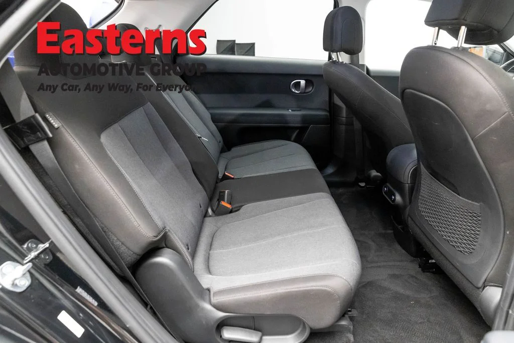 Used 2024 Black Hyundai SEL image 20