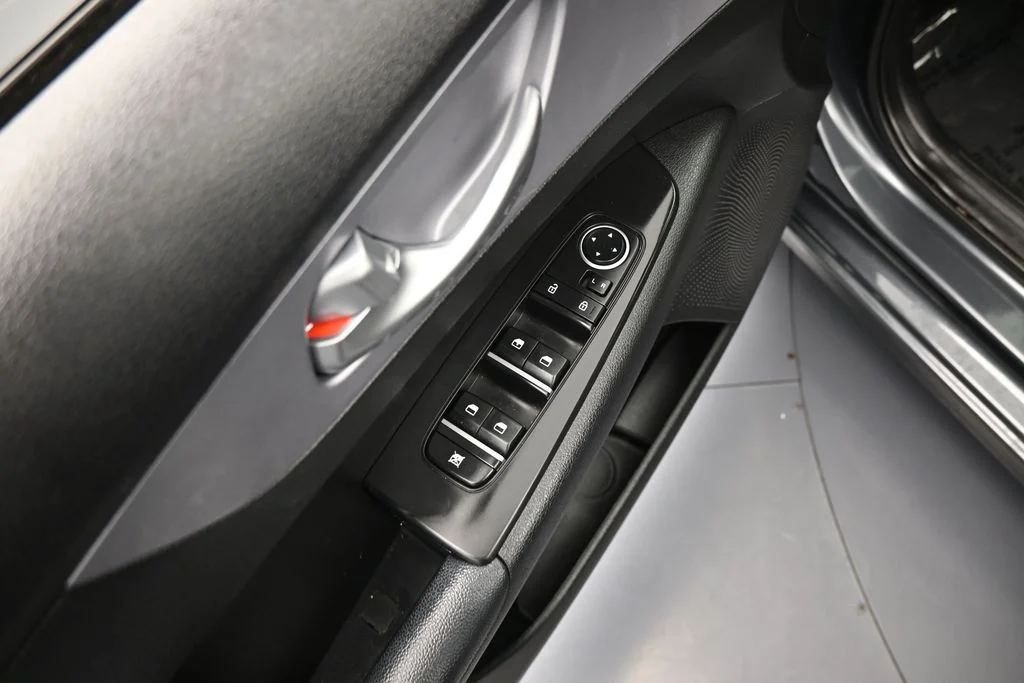 Used 2024 Gravity Gray Kia LXS image 14
