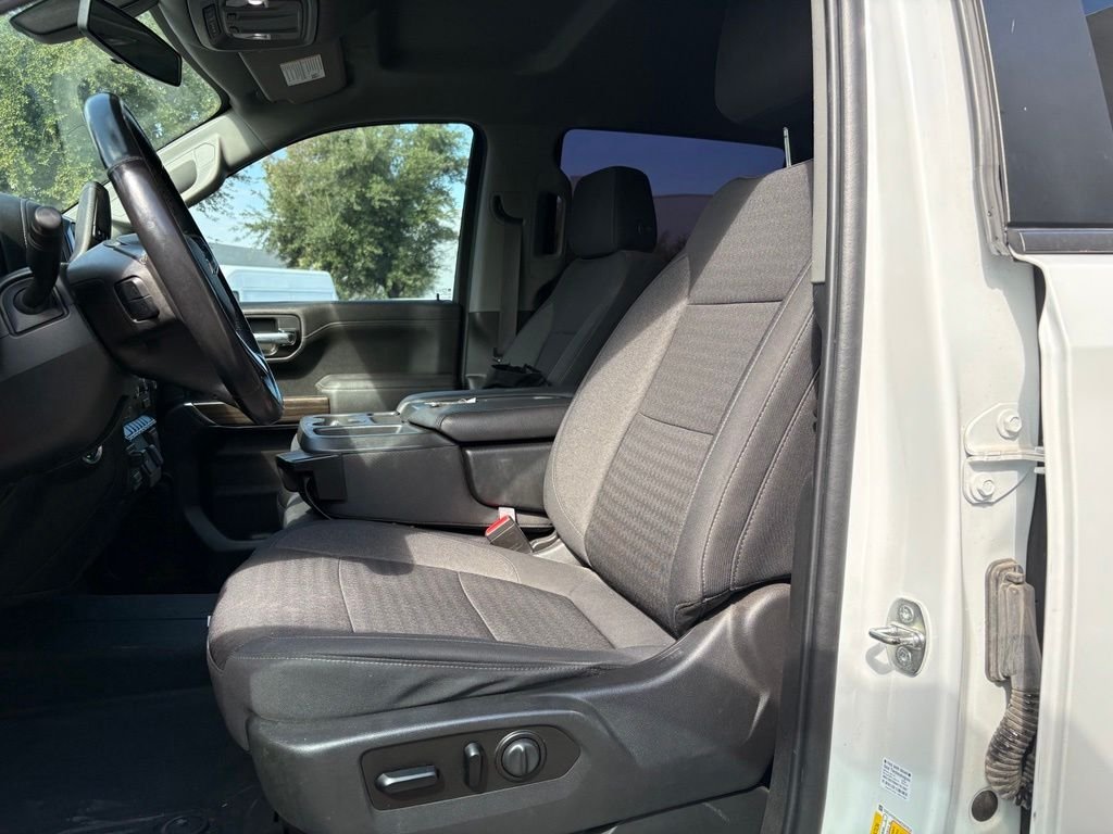 Used 2021 White Chevrolet LT image 7
