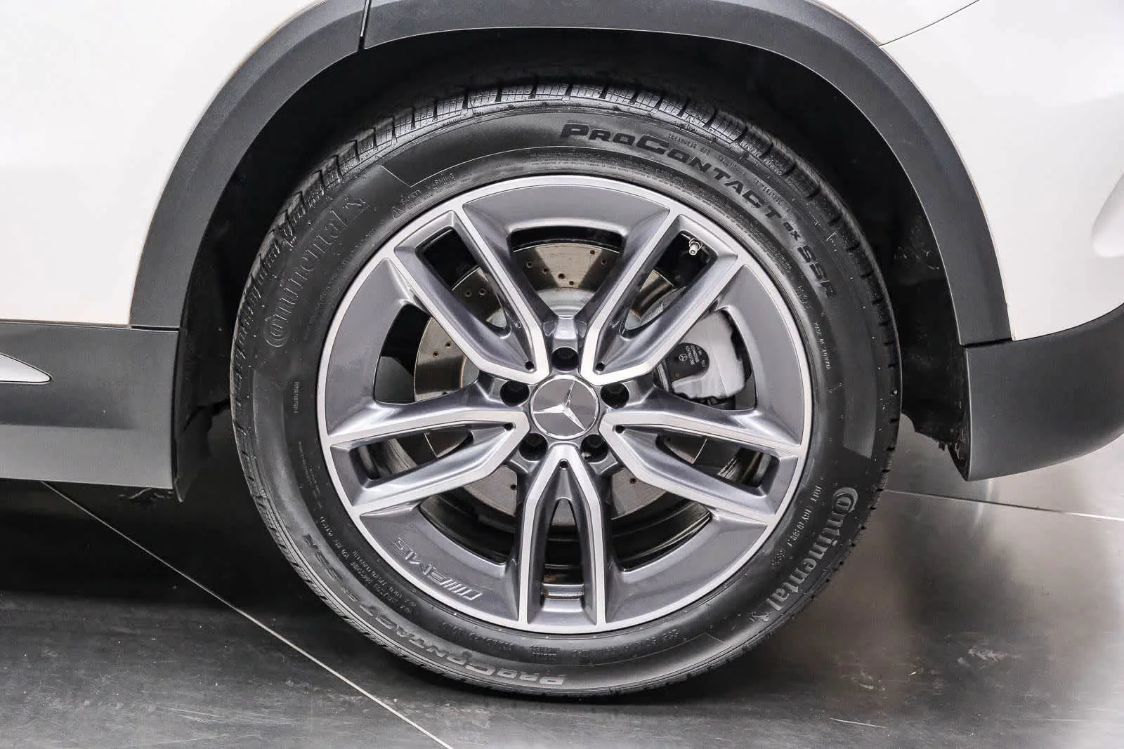 Imagen 9: Mercedes-Benz AMG® GLA 35 de 2023 de segunda mano certificado, color Blanco Polar