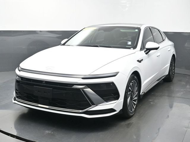 2025 Hyundai Sonata Limited's photo