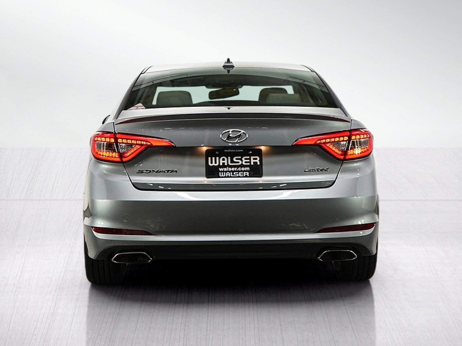 Used 2016 Shale Gray Metallic Hyundai 4dr Sdn 2.4L Limited image 5