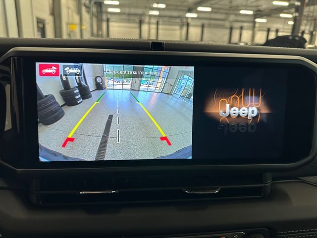 New 2026 Goldilocks Exterior Paint Jeep Rubicon image 36