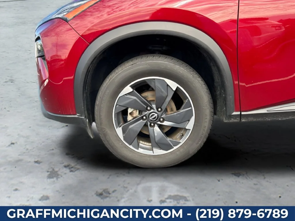 Used 2024 Red Nissan SV Intelligent AWD image 9