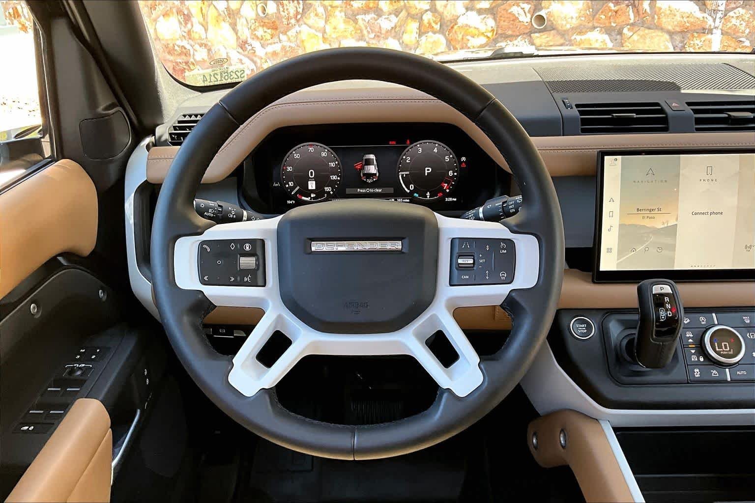 Used 2025 Santorini Black Metallic Land Rover S image 15