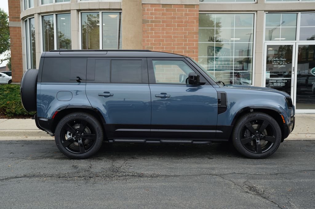 New 2026 Tasman Blue Land Rover X-Dynamic SE image 7