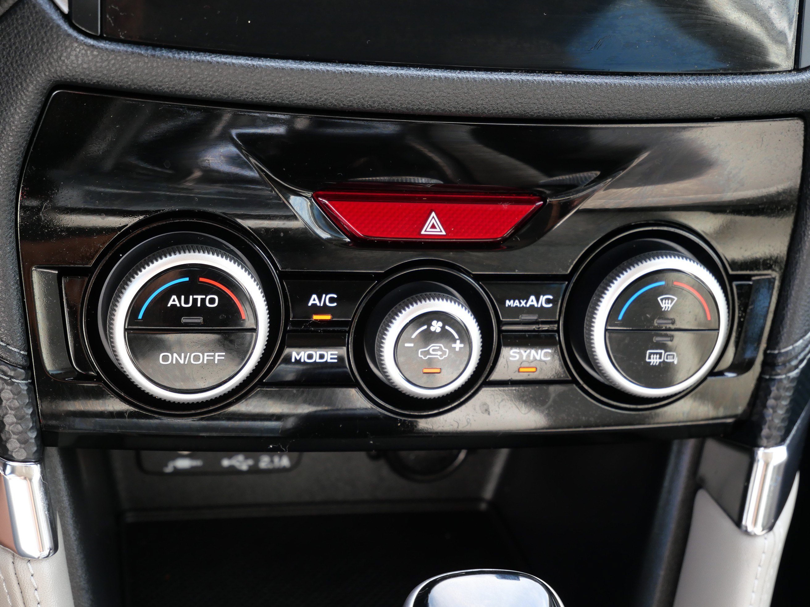 Used 2024 Magnetite Gray Metallic Subaru Limited image 23