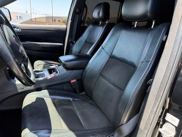 Used 2019 Black Jeep Altitude image 5