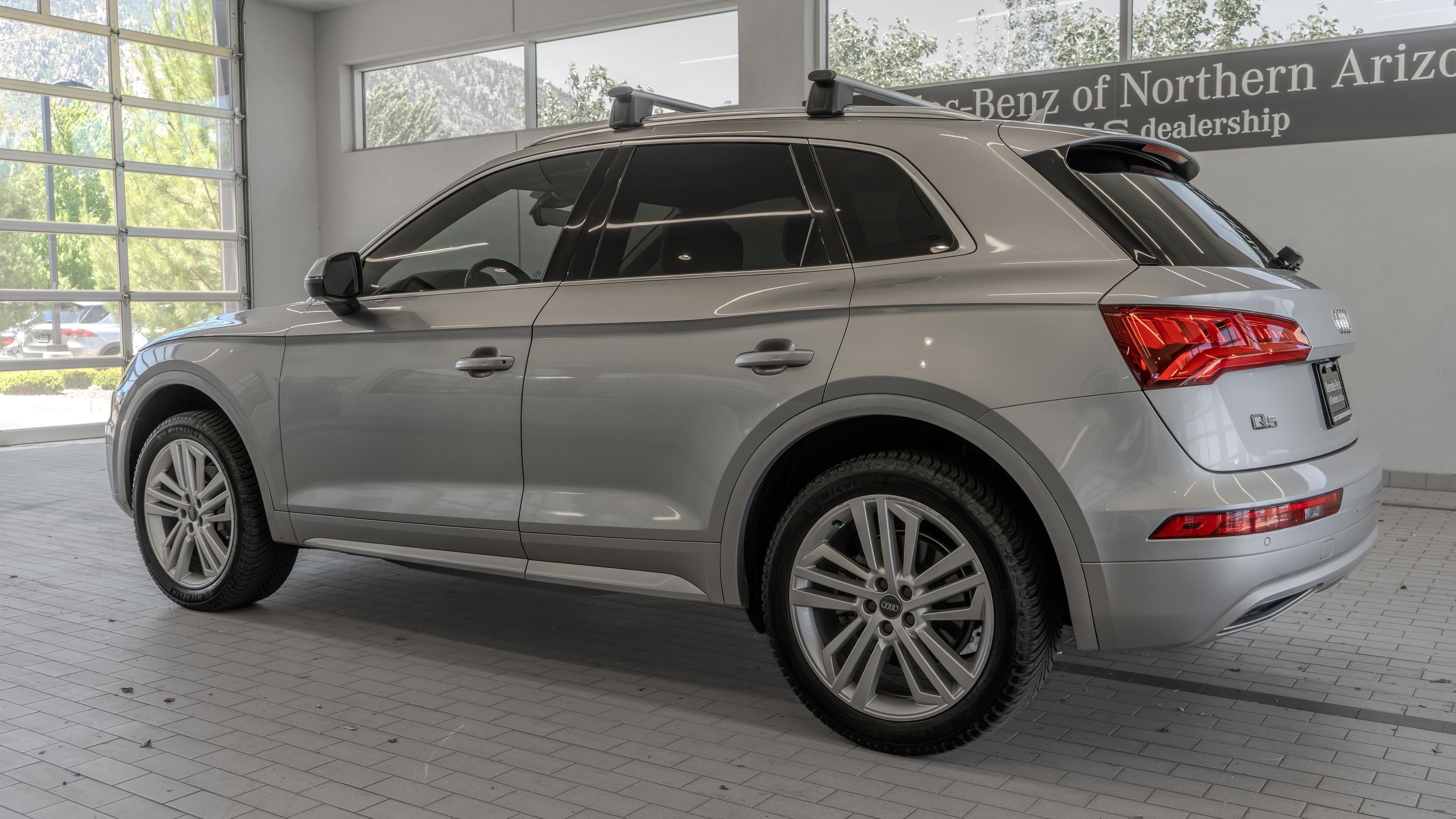 Used 2018 Florett Silver Metallic Audi 2.0T Premium image 6