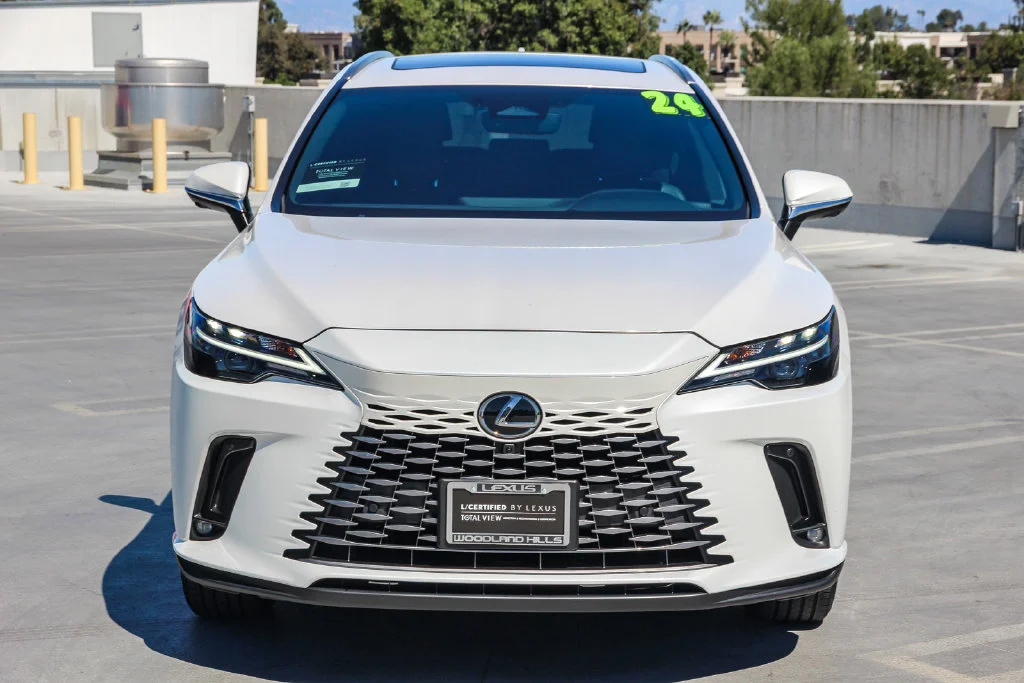 Certified Used 2024 White Lexus 350h Premium image 2
