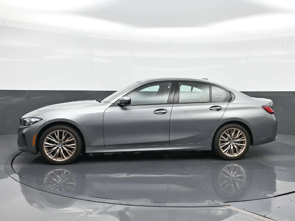 Used 2023 Skyscraper Grey Metallic BMW 330i image 3