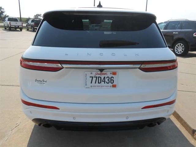 Used 2023 White LINCOLN  image 6