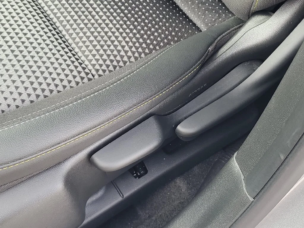 Used 2024 Sterling Gray Metallic Chevrolet LT image 17