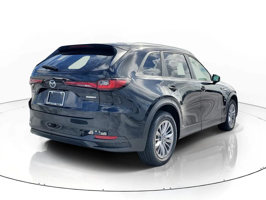 Used 2026 Black Mazda 3.3 Turbo Select image 4