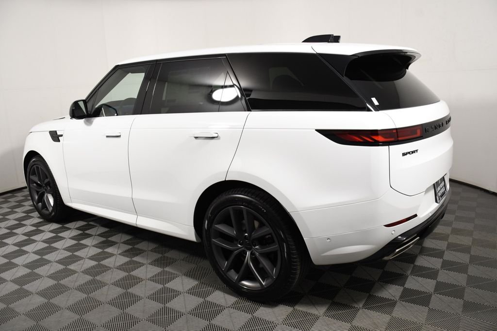 New 2026 Fuji White Land Rover Dynamic SE image 3