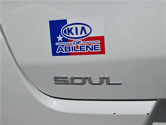 Used 2023 Snow White Pearl KIA LX (IVT) image 8
