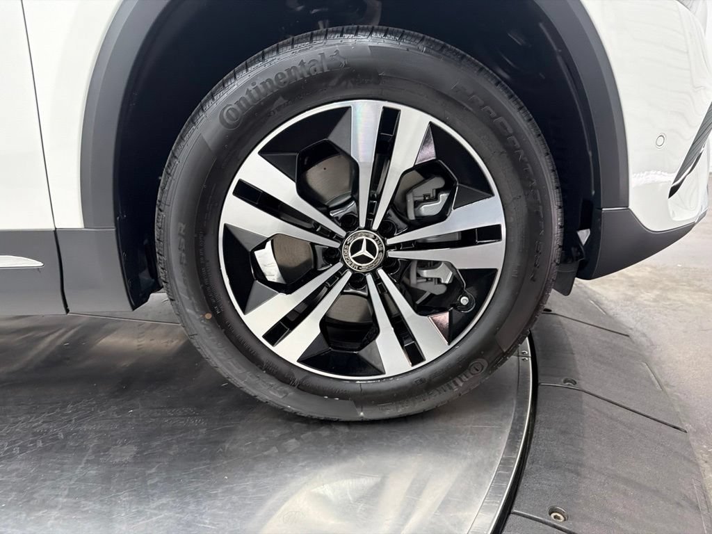 New 2026 Polar White Mercedes-Benz GLA 250 image 43