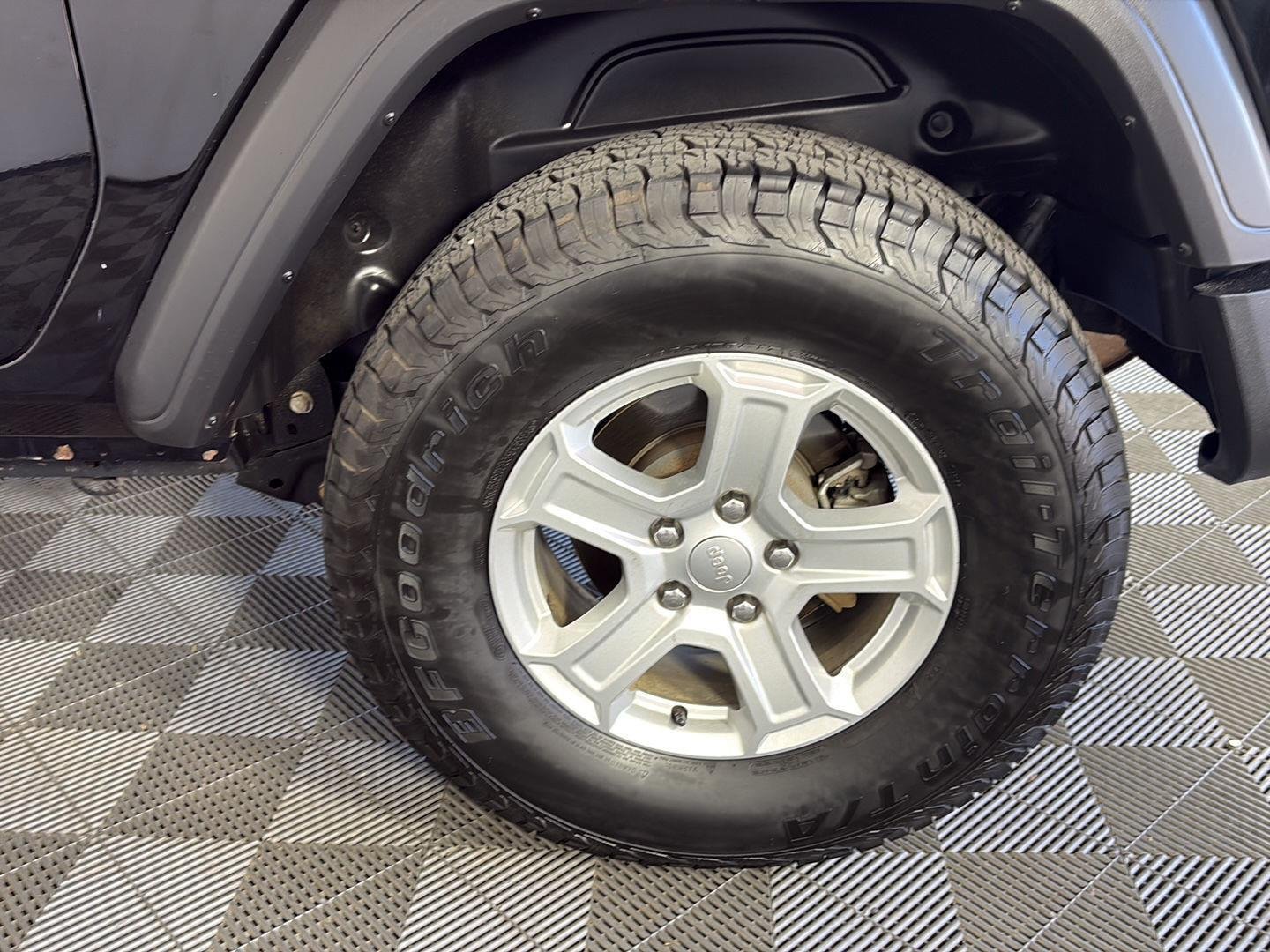 2020 Jeep Wrangler Sport S - Photo 14