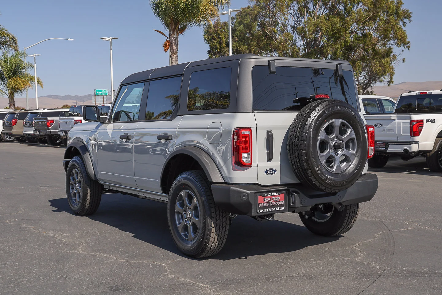 New 2026 Avalanche Gray Ford Big Bend® image 6