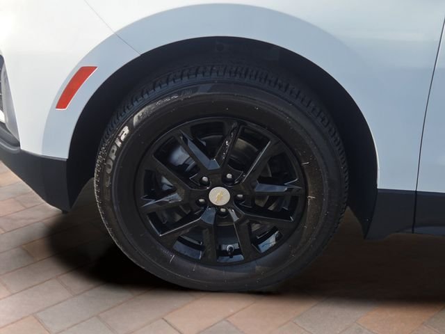 Used 2022 Summit White Chevrolet LT image 24