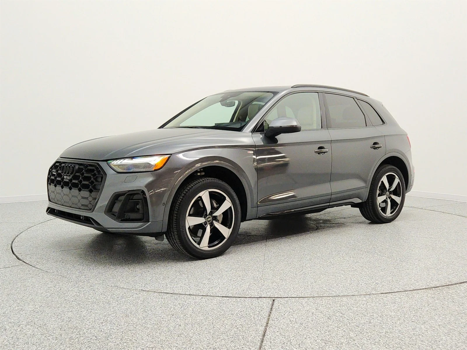 2023 Audi Q5 45 Prestige's photo