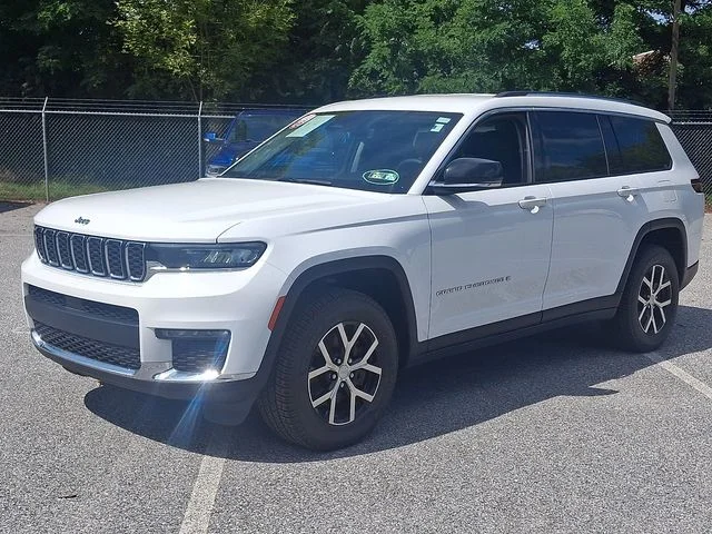 Certified Used 2023 White Jeep Limited image 6