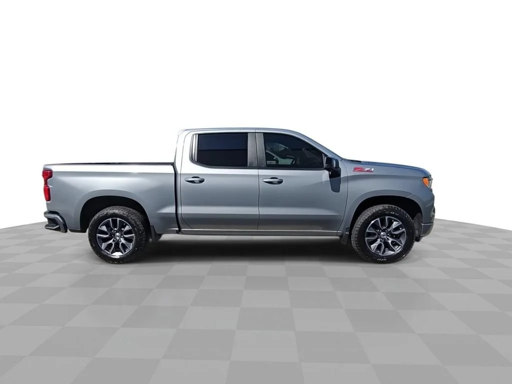 Certified Used 2025 Sterling Gray Metallic Chevrolet RST image 9