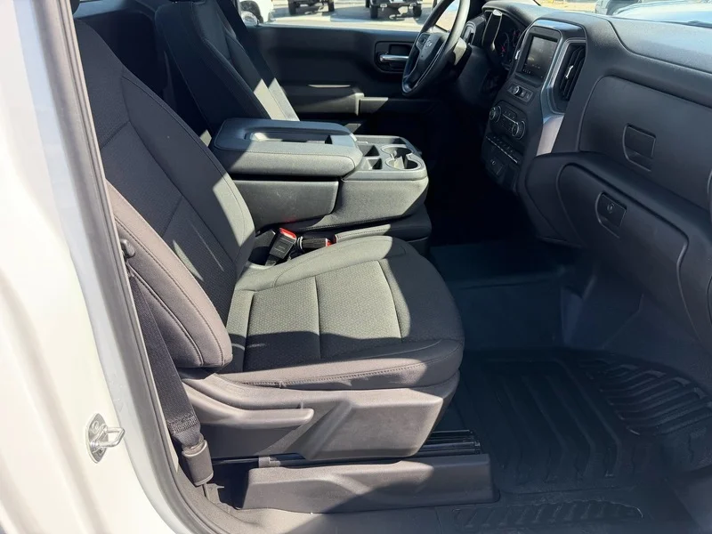 Used 2025 Summit White Chevrolet WT image 15