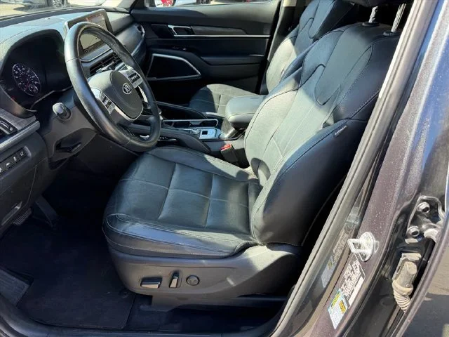 Used 2021 Gray Kia EX image 7