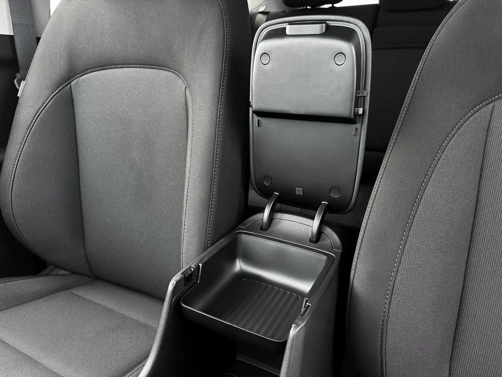 2025 Hyundai Kona SEL - Photo 26
