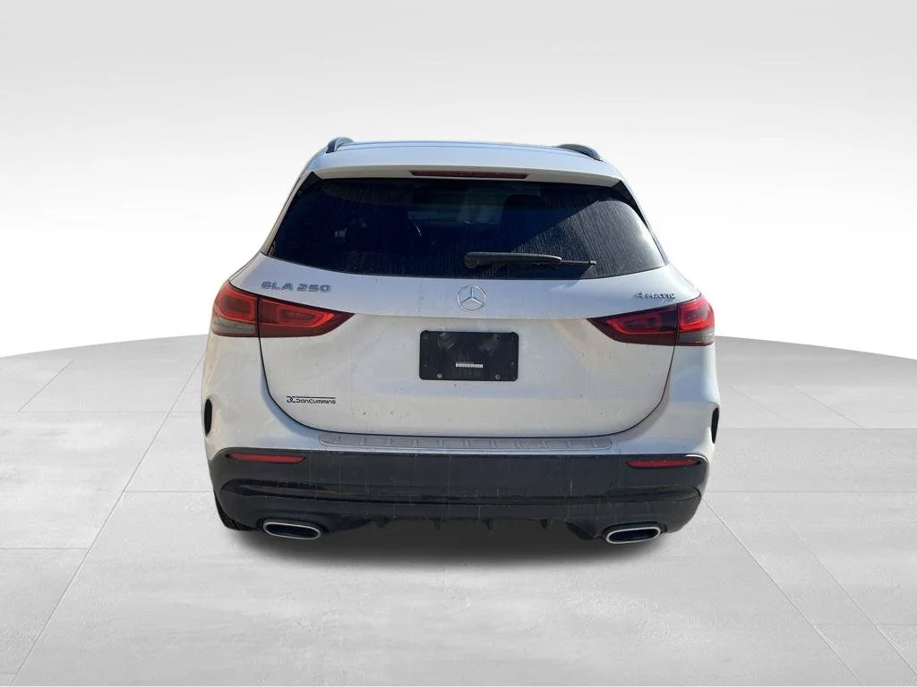 Used 2023  Mercedes-Benz GLA 250 image 4