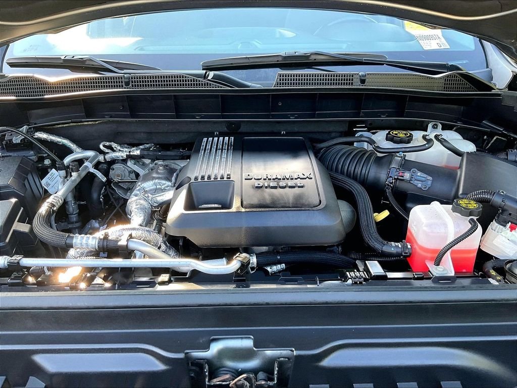 Used 2021 Gray GMC SLE image 29