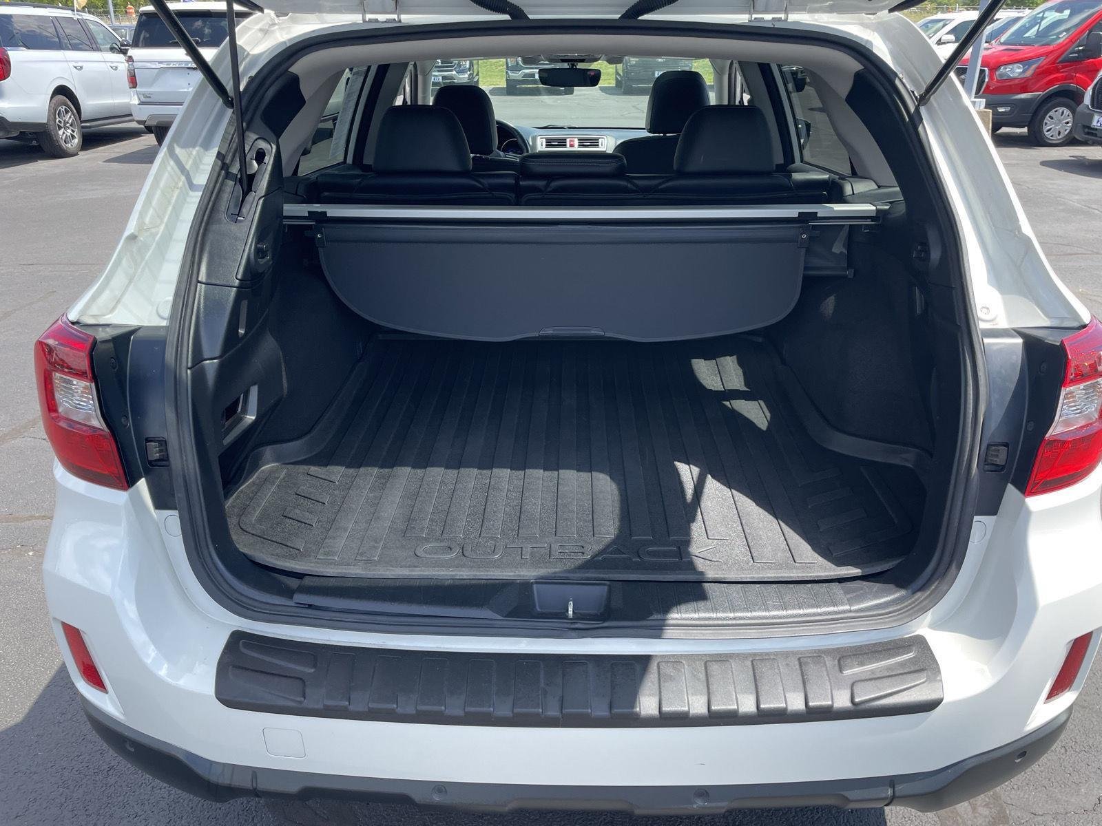 Used 2017 Crystal White Pearl Subaru Limited image 30
